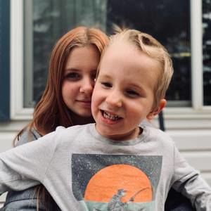 Meet your Posher, Danielle